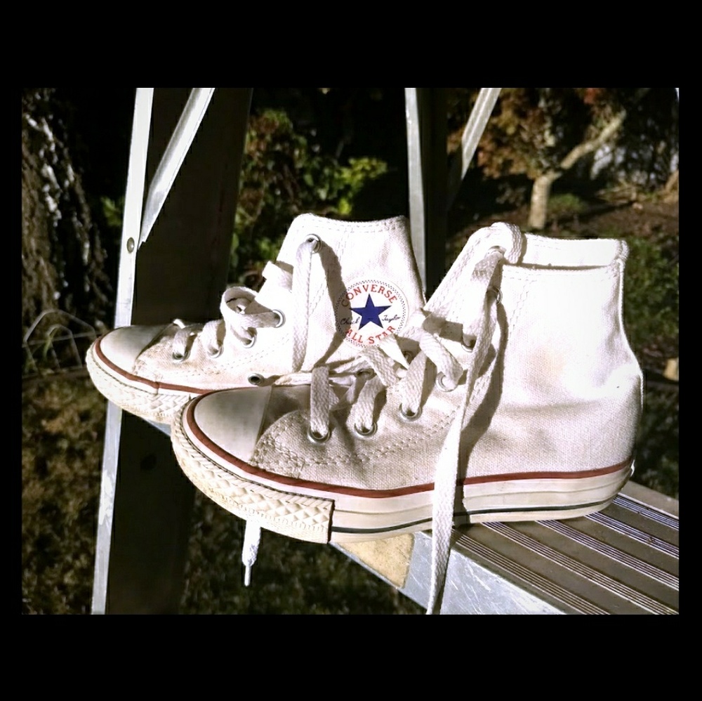 Hightop converse sneakers